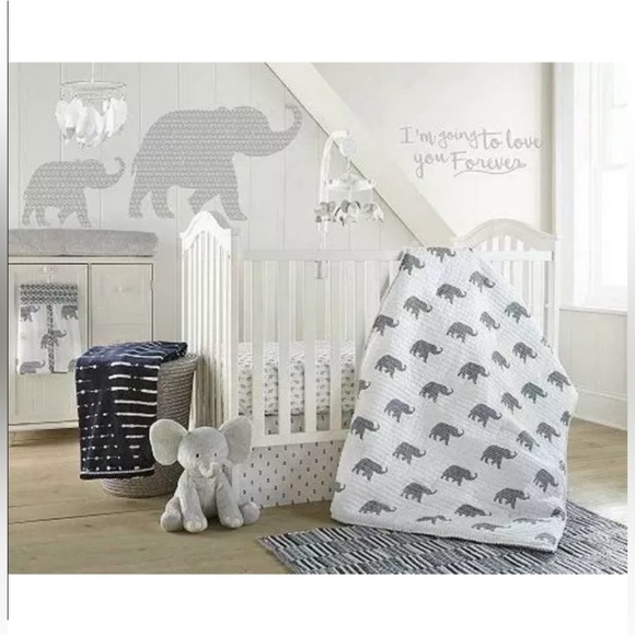 LEVTEX Malawi Elephants 5 piece Crib Bedding Set - Picture 1 of 8